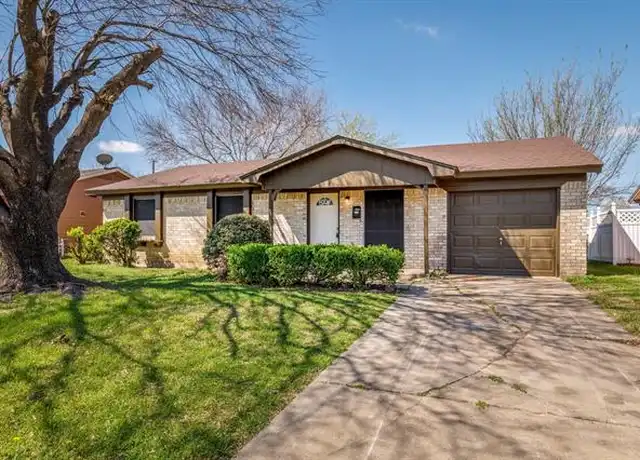 Property at 831 Cherry Laurel Ln, Dallas, TX, 75211, 3 beds, 1.5 baths, [object Object]