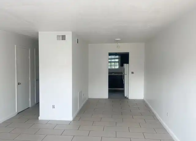 Property at 204 Michelle Ave Unit F, Elizabethtown, KY, 42701, 3 beds, 1.5 baths, [object Object]