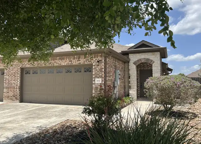 Property at 692 Creekside Cir, New Braunfels, TX, 78130, 3 beds, 2 baths, [object Object]