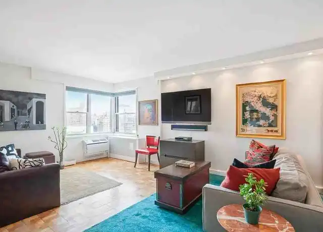 Property at 14 Horatio St Unit 15A, New York, NY, 10014, 0 beds, 1 bath, [object Object]