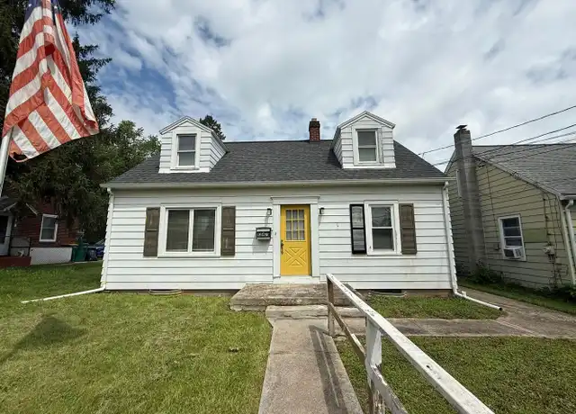 Property at 1347 E Caracas Ave, Hershey, PA, 17033, 3 beds, 1 bath, [object Object]