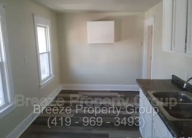 Property at 811 Collins St, Toledo, OH, 43610, 3 beds, 1 bath, [object Object]