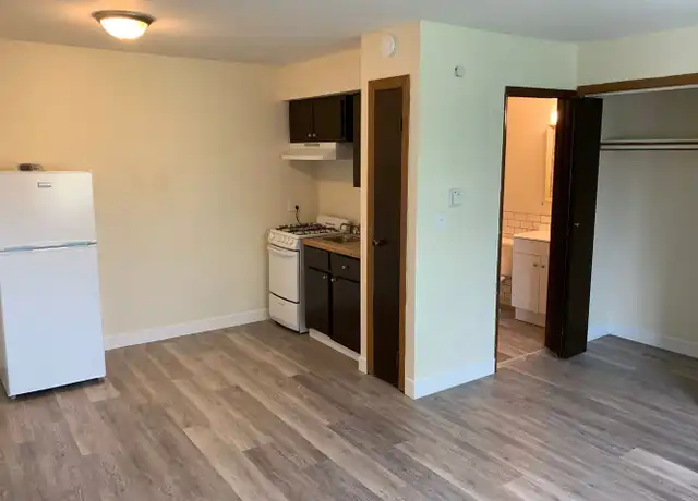 Property at 950 N 20th St Unit 08, Milwaukee, WI, 53233, 0 beds, 1 bath, [object Object]