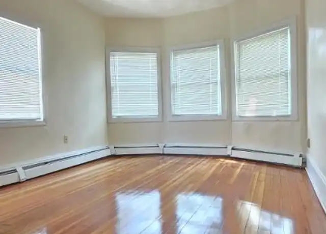 Property at 41 Marietta St, Providence, RI, 02904, 2 beds, 1 bath, [object Object]