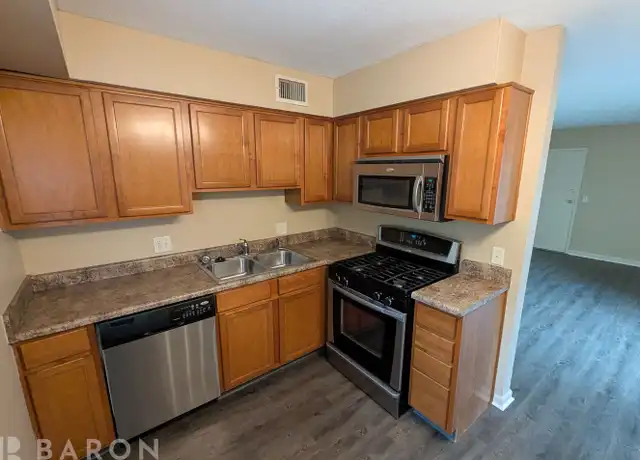 Property at 3325 California St Unit 01, Omaha, NE, 68131, 2 beds, 1 bath, [object Object]