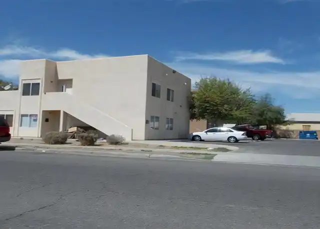 Property at 490 S 15th Ave, Yuma, AZ, 85364, 3 beds, 1 bath, [object Object]
