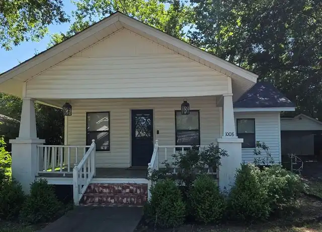 Property at 1008 N Boston Pl, Russellville, AR, 72801, 2 beds, 2 baths, [object Object]