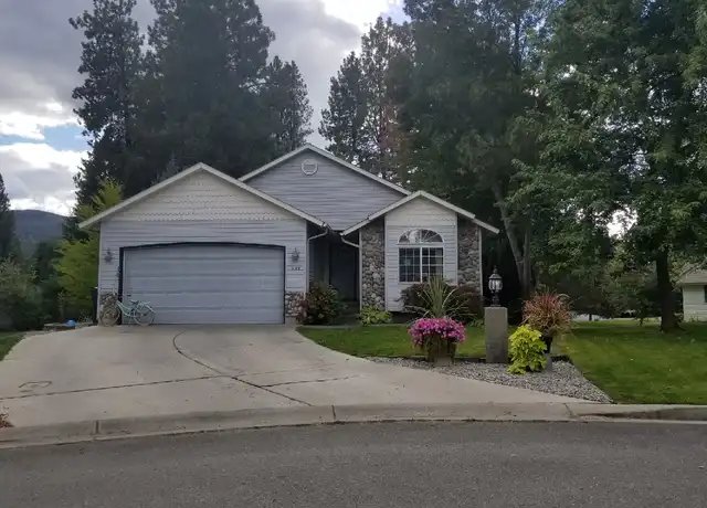 Property at 404 S Chinook Cir, Post Falls, ID, 83854, 4 beds, 3 baths, [object Object]
