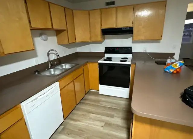 Property at 109 Lilac Way Unit D, Evanston, WY, 82930, 3 beds, 1 bath, [object Object]