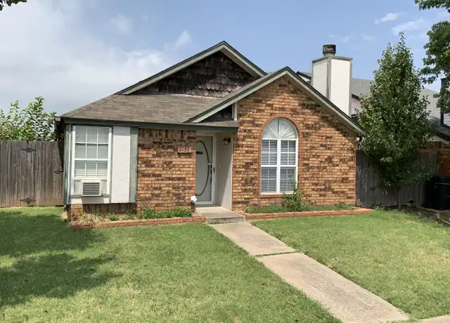 Property at 2135 Goodrich Dr, Oklahoma City, OK, 73170, 3 beds, 2 baths, [object Object]
