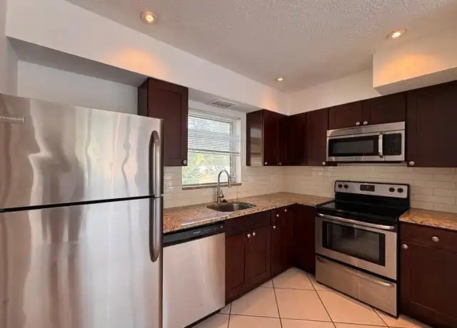 Property at 408 NE 7th Ave, Fort Lauderdale, FL, 33301, 1 bed, 1 bath, [object Object]