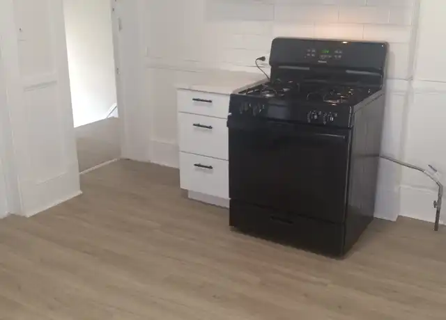 Property at 6301 Bridge Ave Unit 2, Cleveland, OH, 44102, 2 beds, 1 bath, [object Object]