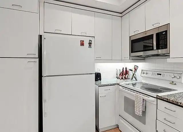 Property at 4040 Avondale Ave, Dallas, TX, 75219, 0 beds, 1 bath, [object Object]