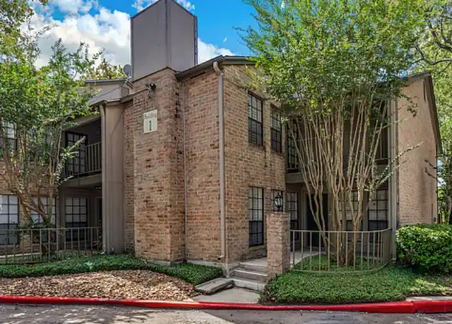 Property at 7711 Callaghan Rd, San Antonio, TX, 78229, 3 beds, 2 baths, [object Object]