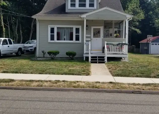 Property at 3 Manning Rd, Enfield, CT, 06082, 1 bed, 1 bath, [object Object]