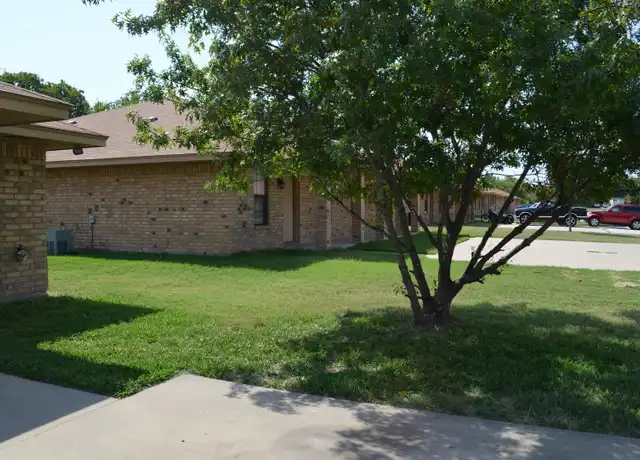 Property at 901 Crymes Ln, Harker Heights, TX, 76548, 2 beds, 2 baths, [object Object]