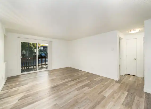 Property at 7582 SW Hunziker St, Portland, OR, 97223, 2 beds, 1 bath, [object Object]