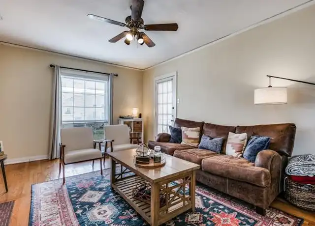 Property at 5832 Goodwin Ave, Dallas, TX, 75206, 2 beds, 1 bath, [object Object]