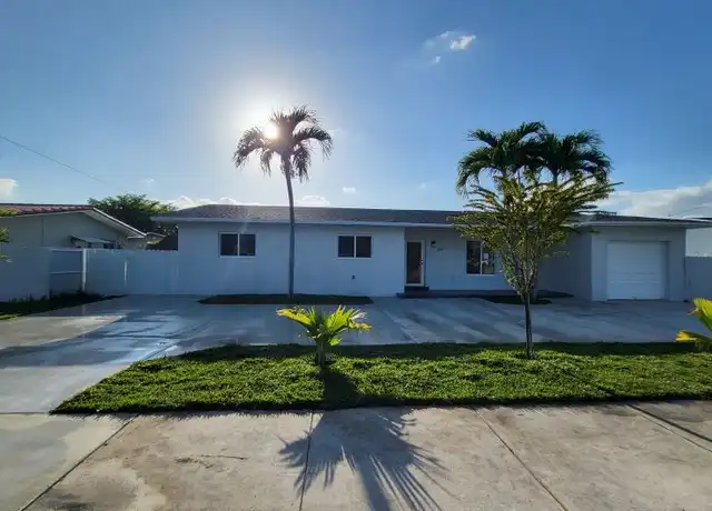 Property at 3300 SW 127th Ave, Miami, FL, 33175, 4 beds, 2 baths, [object Object]