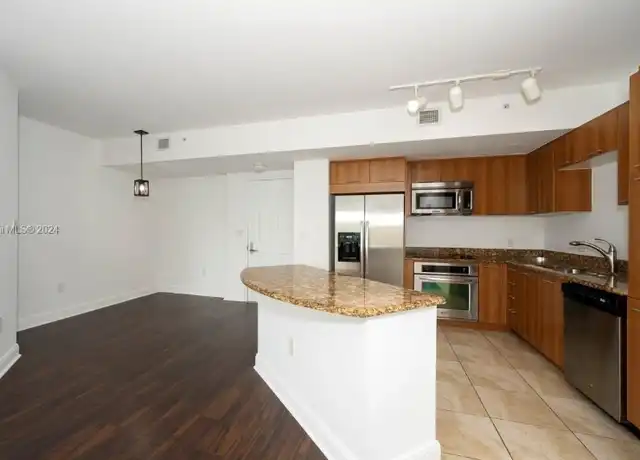 Property at 510 NW 84th Ave Unit 2450, Plantation, FL, 33324, 2 beds, 2 baths, [object Object]