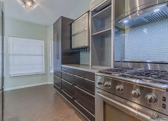 Property at 10348 Flatland Trl, Converse, TX, 78109, 3 beds, 2 baths, [object Object]