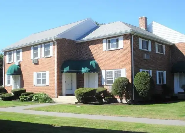 Property at 100 Emerson Gardens Rd #100, Lexington, MA, 02420, 2 beds, 1.5 baths, [object Object]