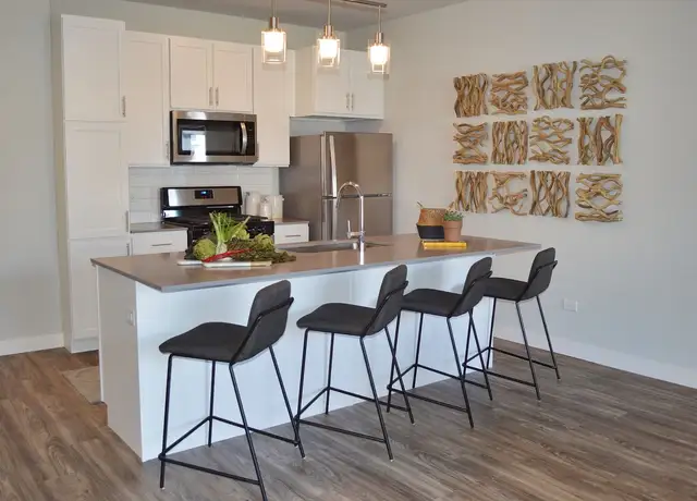 Photo of 2511 Watermark Ter, Elgin, IL 60124