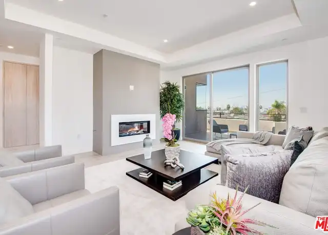 Property at 361 N Genesee Ave, Los Angeles, CA, 90036, 3 beds, 2.5 baths, [object Object]