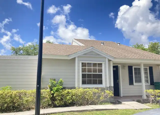 Property at 13753 SW 149th Circle Ln Unit 2-44, Miami, FL, 33186, 2 beds, 1 bath, [object Object]