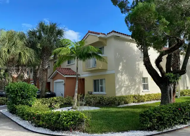 Property at 202 NW 14th Ave Unit C1, Fort Lauderdale, FL, 33311, 2 beds, 2.5 baths, [object Object]