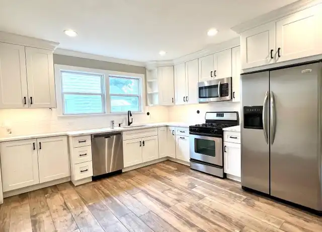 Property at 13 Hazel St, Central Islip, NY, 11722, 3 beds, 1 bath, [object Object]