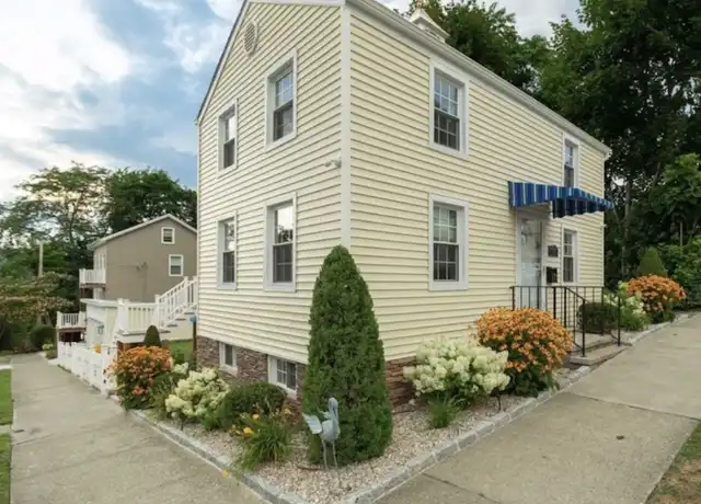 Property at 98 Albany St, Poughkeepsie, NY, 12601, 2 beds, 1 bath, [object Object]