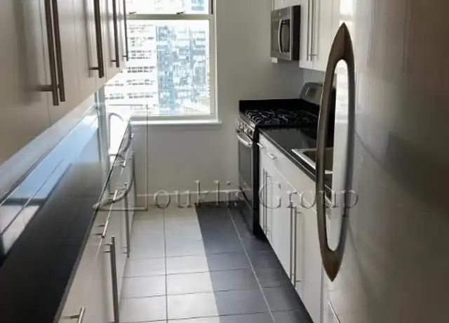 Property at 51 W Broadway Unit 12B, New York, NY, 10007, 3 beds, 2 baths, [object Object]