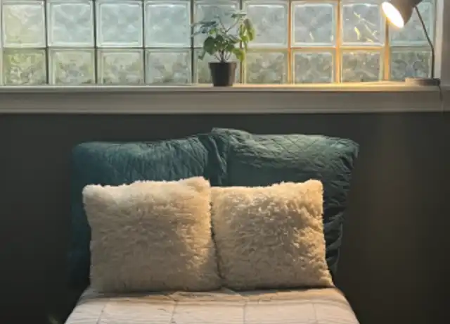 Property at 1604 Lochwood Rd Unit Basement, Baltimore, MD, 21218, 1 bed, 1 bath, [object Object]