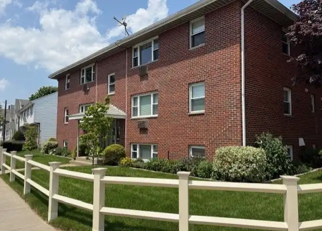 Property at 189 River St Unit 6, Waltham, MA, 02453, 2 beds, 1 bath, [object Object]