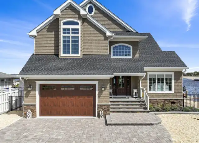 Property at 1 Pershing Blvd, Lavallette, NJ, 08735, 5 beds, 3 baths, [object Object]