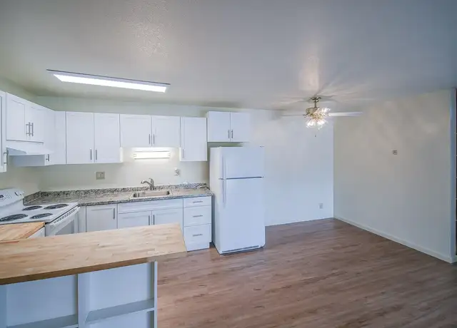 Photo of 2500 Soquel Dr, Santa Cruz, CA 95065