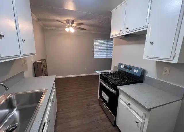 Photo of 4131 Deeboyar Ave, Lakewood, CA 90712