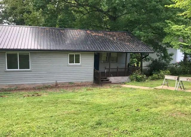 Property at 146 Warrior Cir, Oak Ridge, TN, 37830, 5 beds, 2 baths, [object Object]