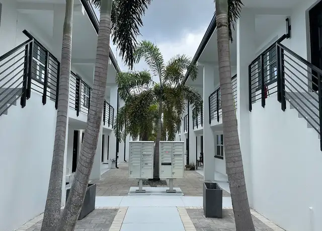Photo of 1921 Dr Martin Luther King Jr St N, Saint Petersburg, FL 33704