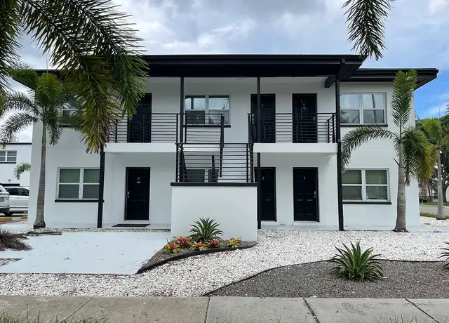 Photo of 1921 Dr Martin Luther King Jr St N, Saint Petersburg, FL 33704