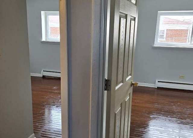 Photo of 400 W Division St Unit 3, Villa Park, IL 60181