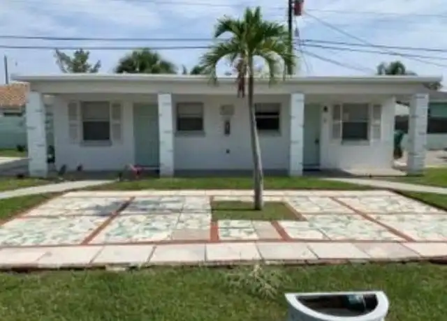 Property at 120 E 27th St, West Palm Beach, FL, 33404, 0 beds, 1 bath, [object Object]