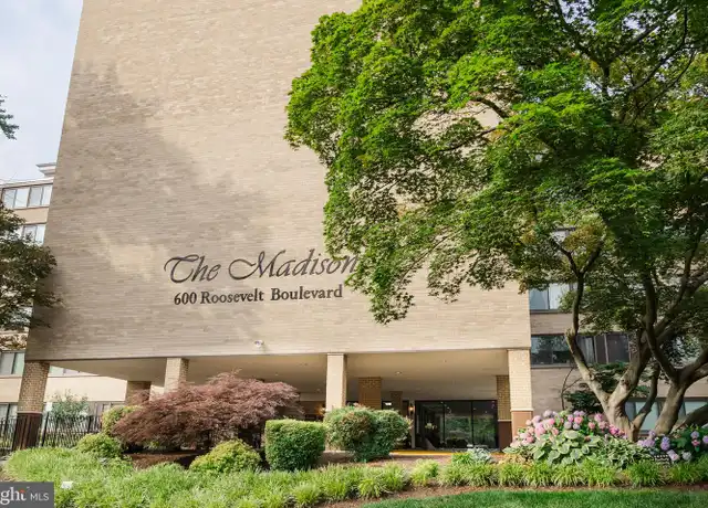 Property at 600 Roosevelt Blvd #211, Falls Church, VA, 22044, 2 beds, 1 bath, [object Object]
