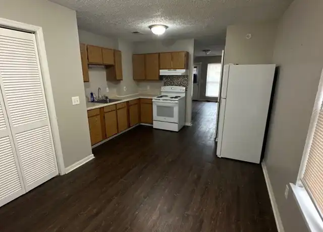 Property at 1414 23rd Ave N Unit B, Nashville, TN, 37208, 3 beds, 2 baths, [object Object]