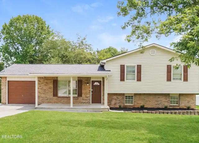 Property at 7104 Fieldview Ln, Knoxville, TN, 37918, 3 beds, 1.5 baths, [object Object]
