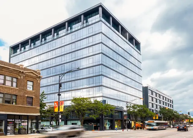 Photo of 5050 N Broadway St, Chicago, IL 60640