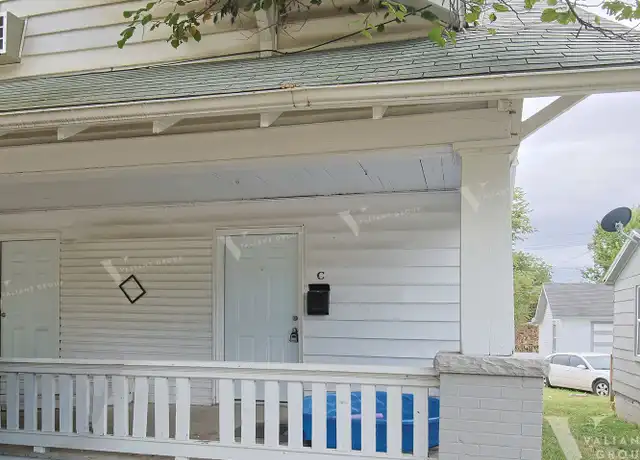 Property at 1032 E Commercial St Unit C, Springfield, MO, 65803, 1 bed, 1 bath, [object Object]