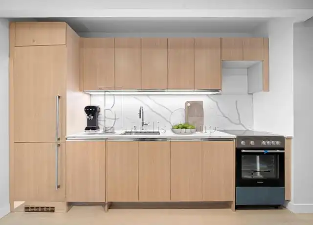 Property at 1 West St Unit 1922, New York, NY, 10004, 2 beds, 1 bath, [object Object]