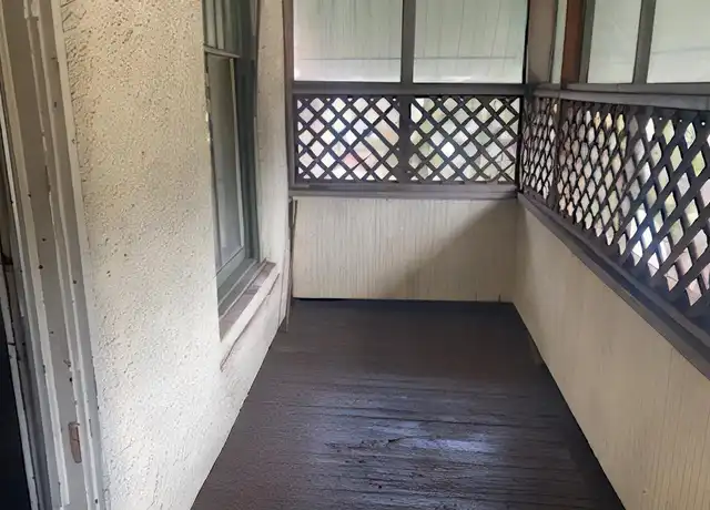 Property at 1338 Home Pl Unit 4, Rockford, IL, 61104, 1 bed, 1 bath, [object Object]